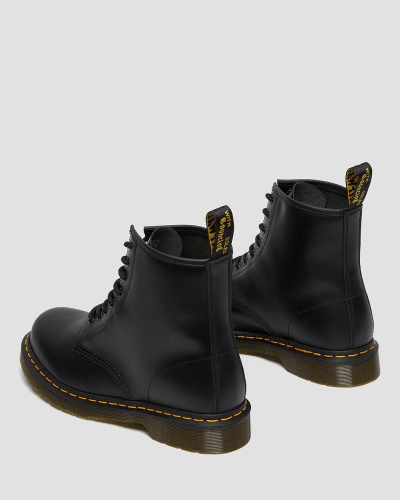 Black Women's Dr Martens 1460 Smooth Leather Lace Up Boots | CA 209SGL